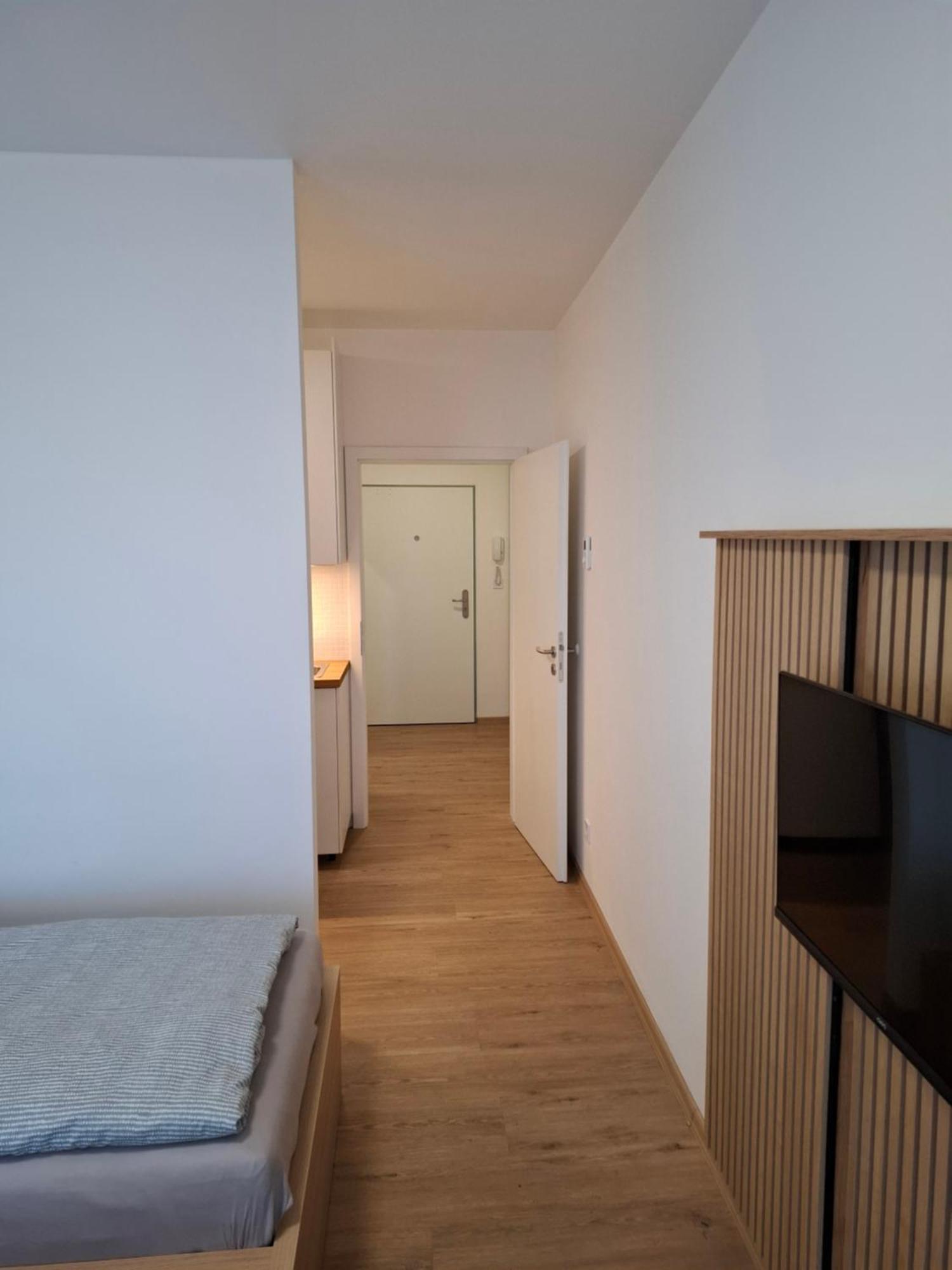 Santova Apartments Olomouc Esterno foto
