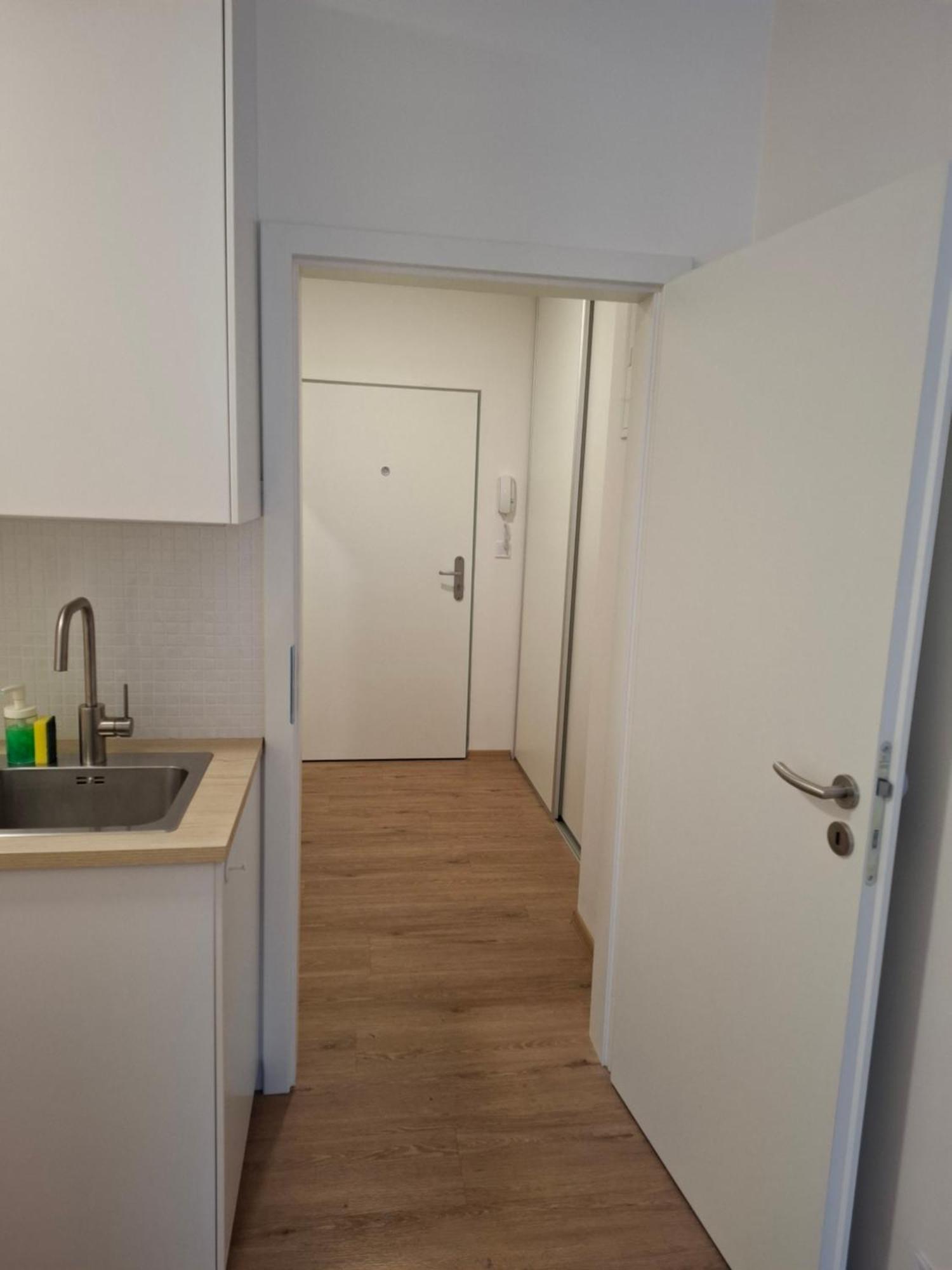 Santova Apartments Olomouc Esterno foto