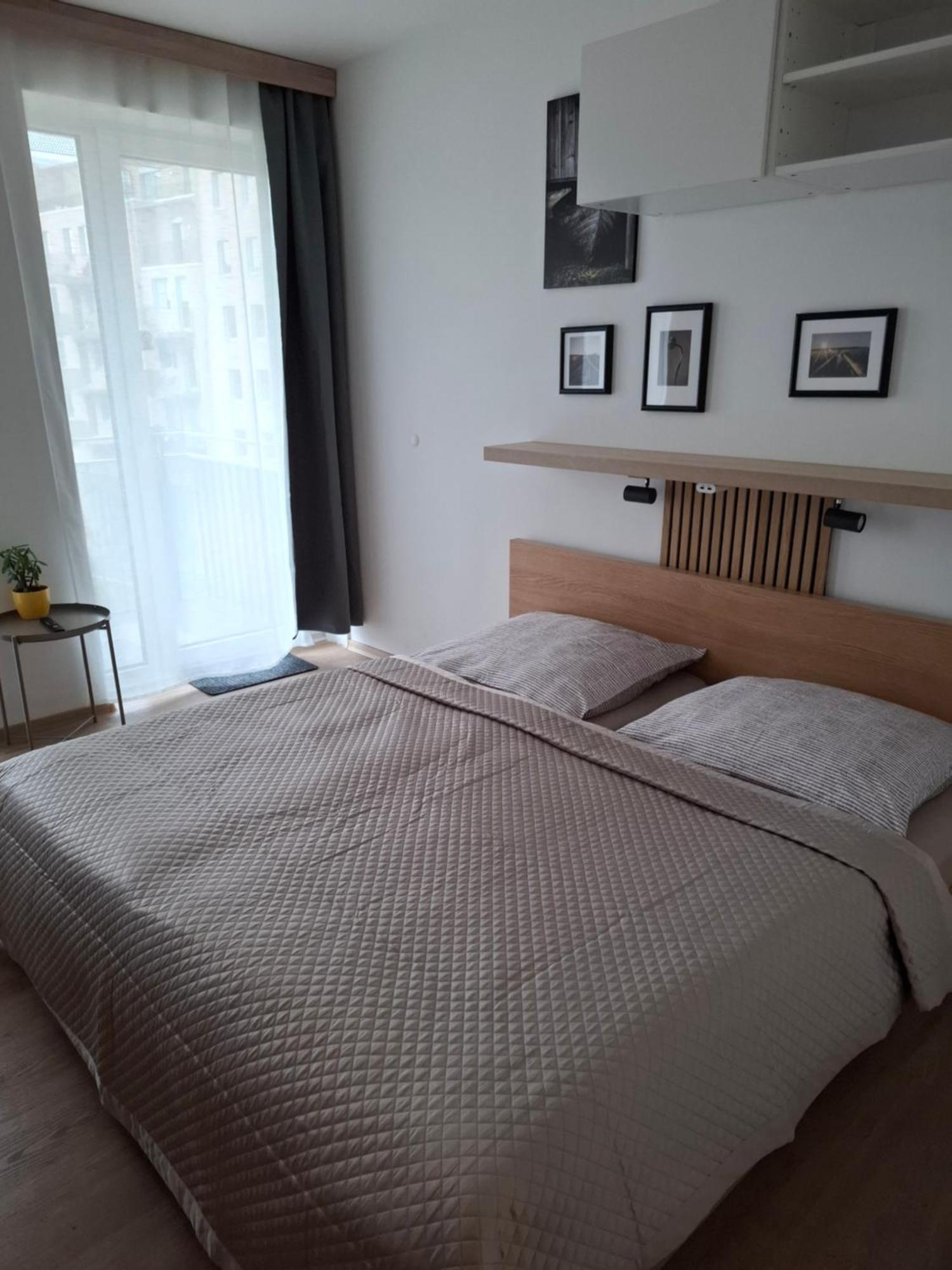 Santova Apartments Olomouc Esterno foto